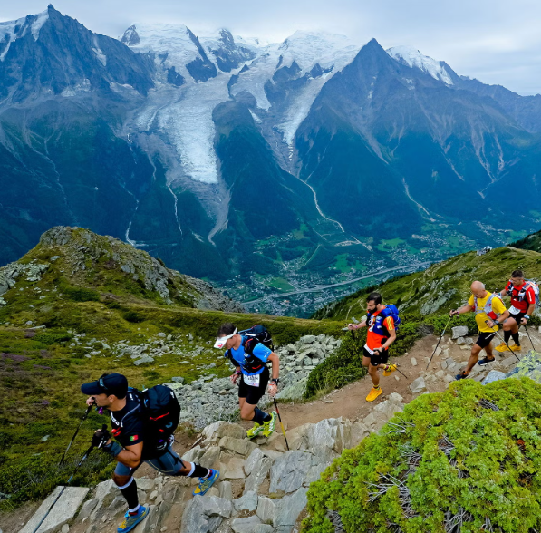 Runners on course during UTMB. PC: Pascal Tournaire/UTMB